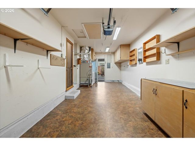 1386 UMPQUA Rd, Woodburn, OR 97071