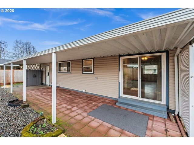 1386 UMPQUA Rd, Woodburn, OR 97071