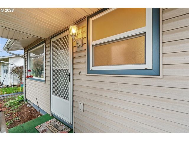 1386 UMPQUA Rd, Woodburn, OR 97071