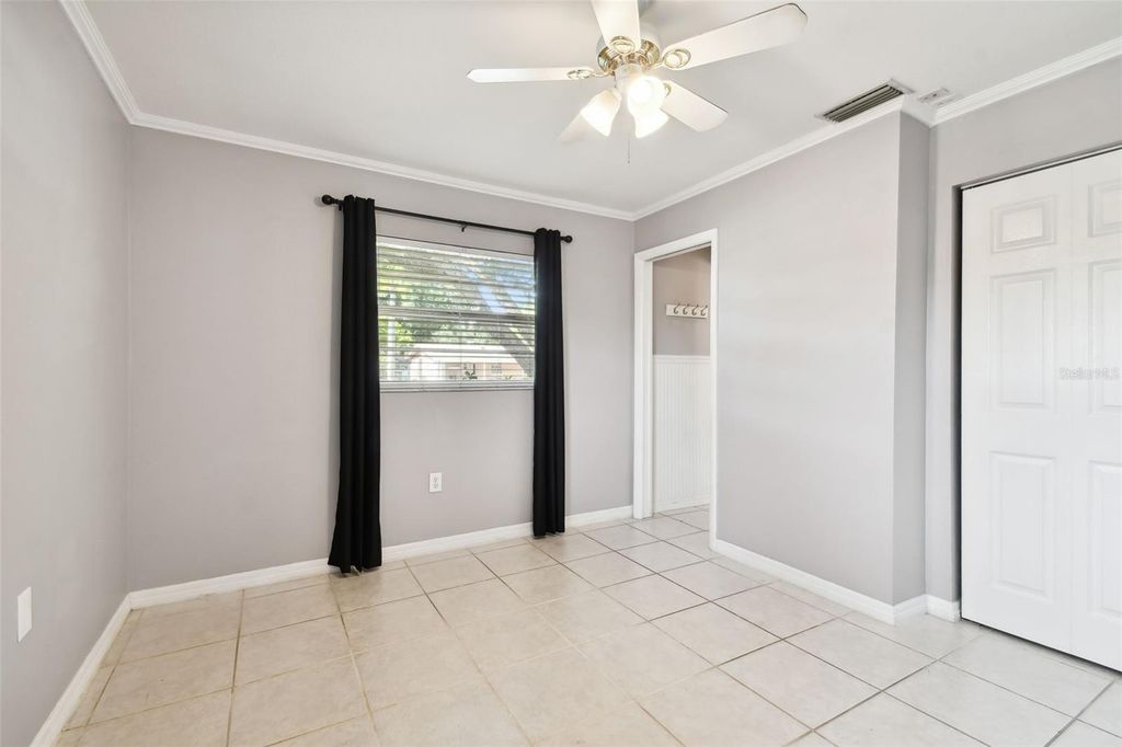 Image 24 of property listing at 6507 LOS ALTOS WAY, Tampa, FL 33634