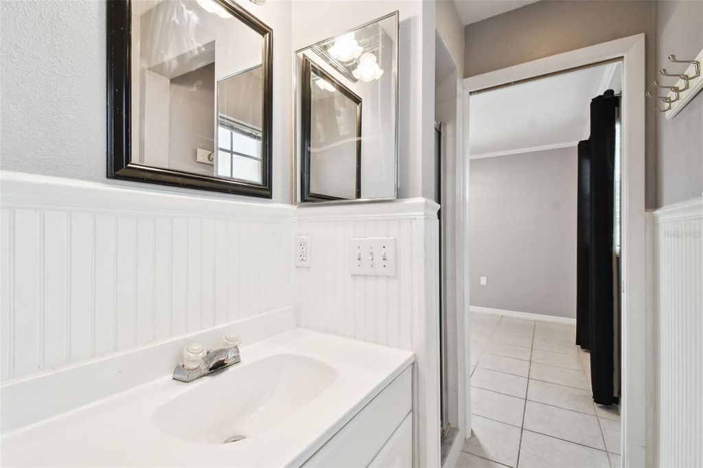 Image 26 of property listing at 6507 LOS ALTOS WAY, Tampa, FL 33634