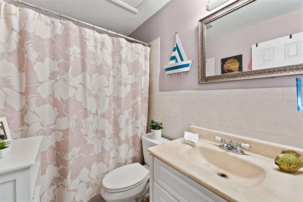 Image 27 of property listing at 6507 LOS ALTOS WAY, Tampa, FL 33634