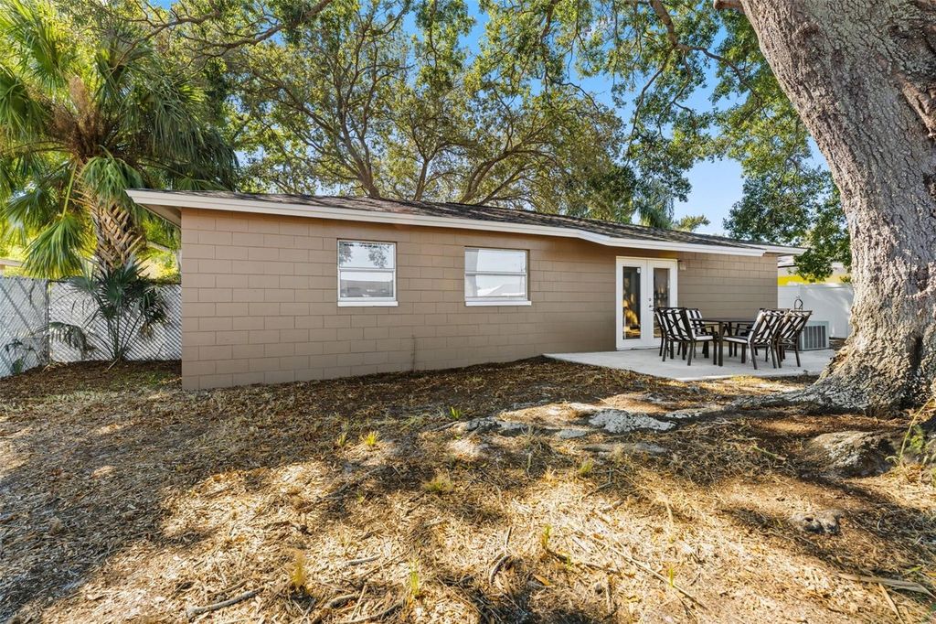 Image 36 of property listing at 6507 LOS ALTOS WAY, Tampa, FL 33634