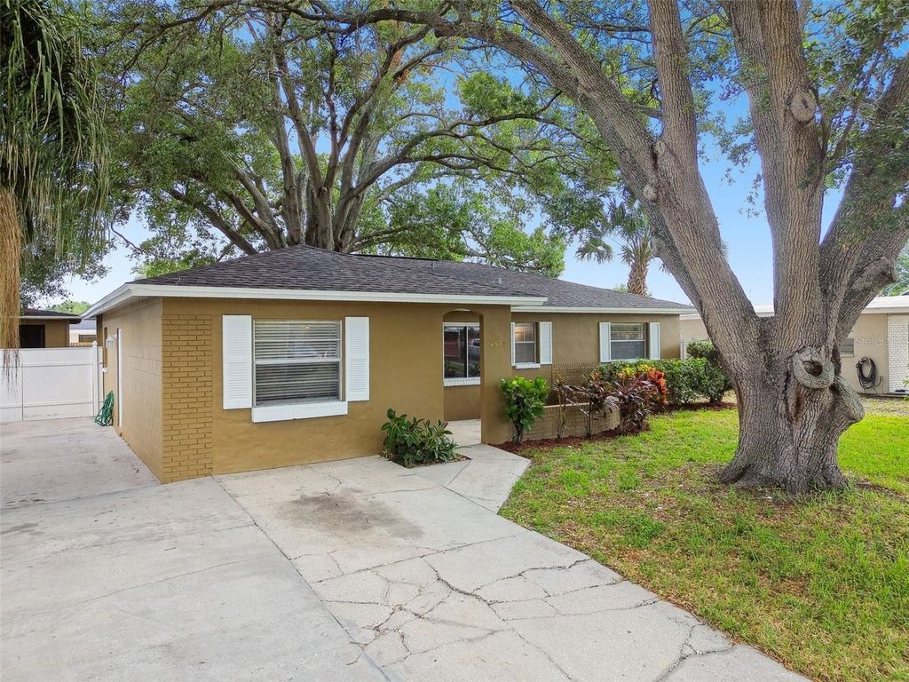 Image 39 of property listing at 6507 LOS ALTOS WAY, Tampa, FL 33634