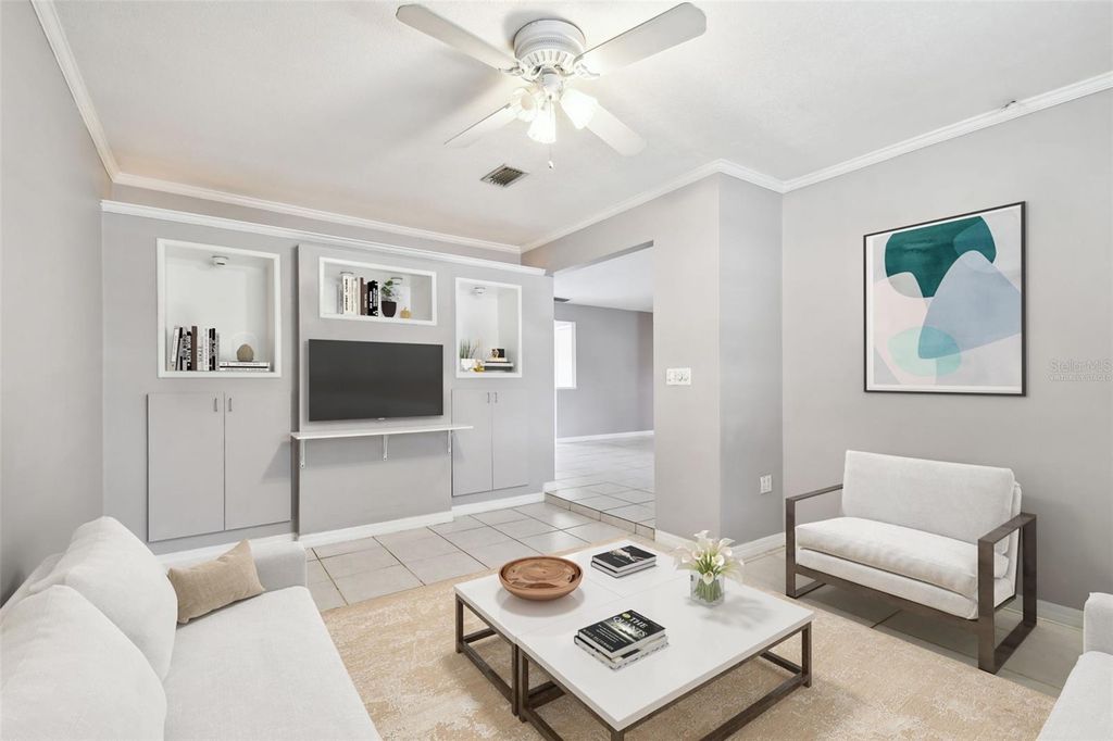 Image 10 of property listing at 6507 LOS ALTOS WAY, Tampa, FL 33634