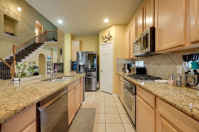 5517 Crimson Oaks Drive, Frisco, TX 75035