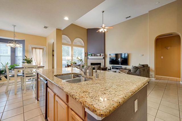 5517 Crimson Oaks Drive, Frisco, TX 75035