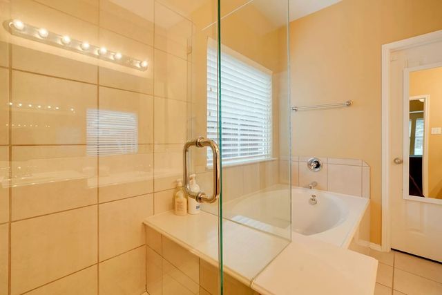 5517 Crimson Oaks Drive, Frisco, TX 75035