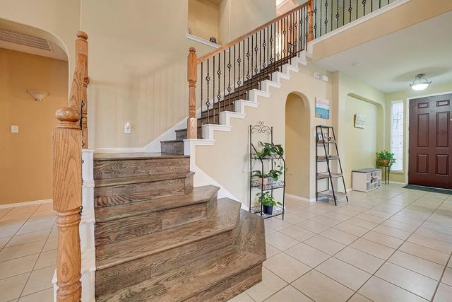 5517 Crimson Oaks Drive, Frisco, TX 75035