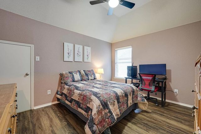 5517 Crimson Oaks Drive, Frisco, TX 75035