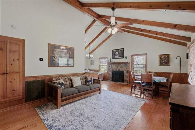 986 Mountain Oak Road, Ellijay, GA 30536