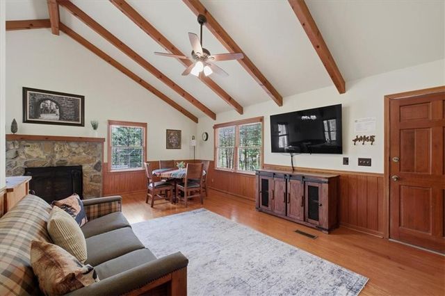 986 Mountain Oak Road, Ellijay, GA 30536