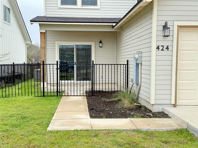 424 Stagecoach TRL, San Marcos, TX 78666