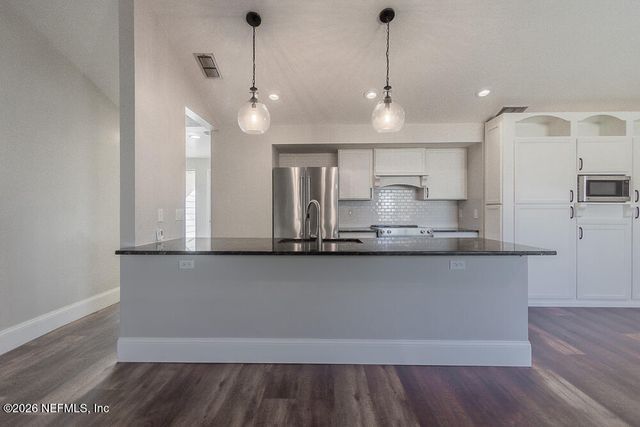 2465 WATTLE TREE Road W, Jacksonville, FL 32246