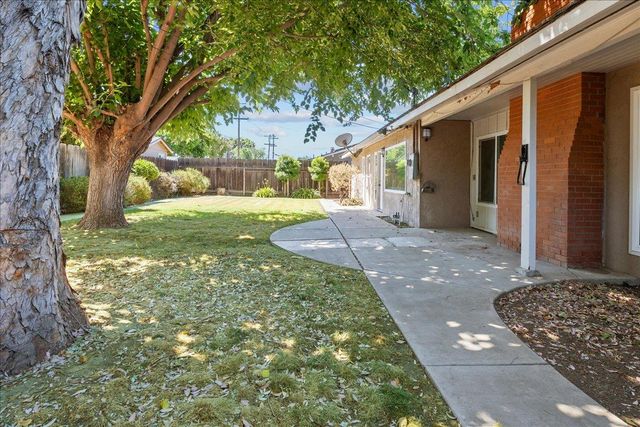 1428 Coolidge Ave, Tracy, CA 95376