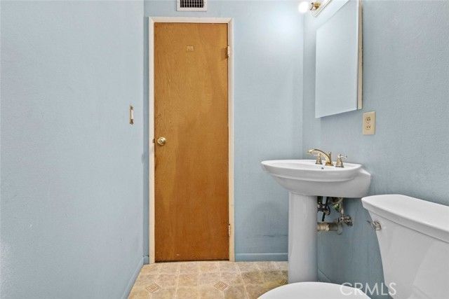 9825 Tujunga Canyon Place, Tujunga (los Angeles), CA 91042