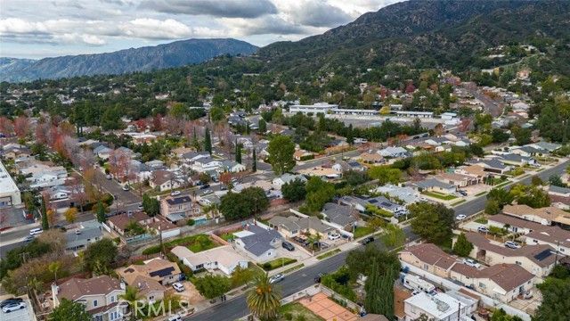 9825 Tujunga Canyon Place, Tujunga (los Angeles), CA 91042