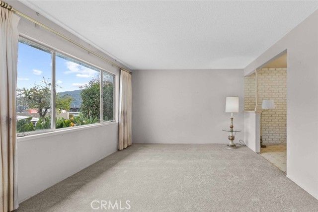 9825 Tujunga Canyon Place, Tujunga (los Angeles), CA 91042