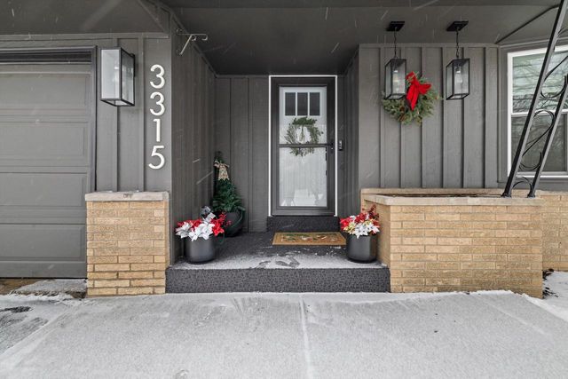 3315 98th PLACE, Pleasant Prairie, WI 53158