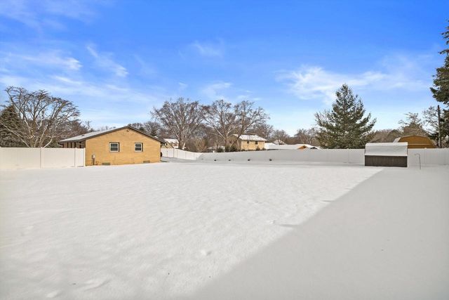3315 98th PLACE, Pleasant Prairie, WI 53158