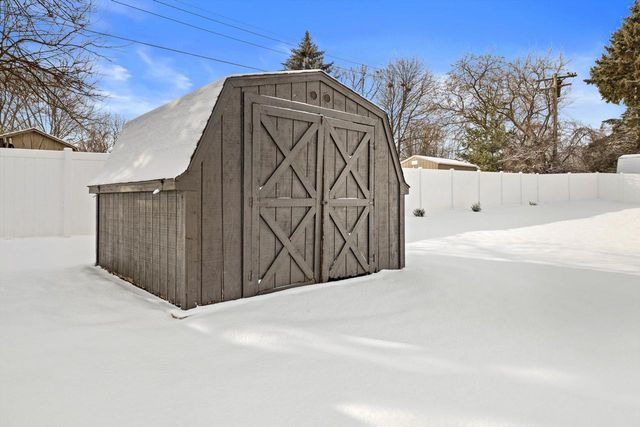 3315 98th PLACE, Pleasant Prairie, WI 53158