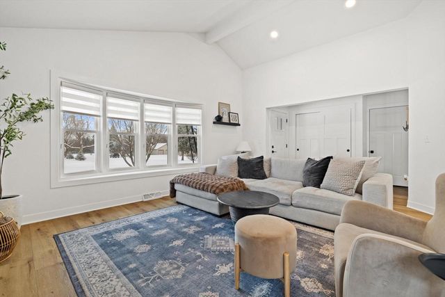 3315 98th PLACE, Pleasant Prairie, WI 53158