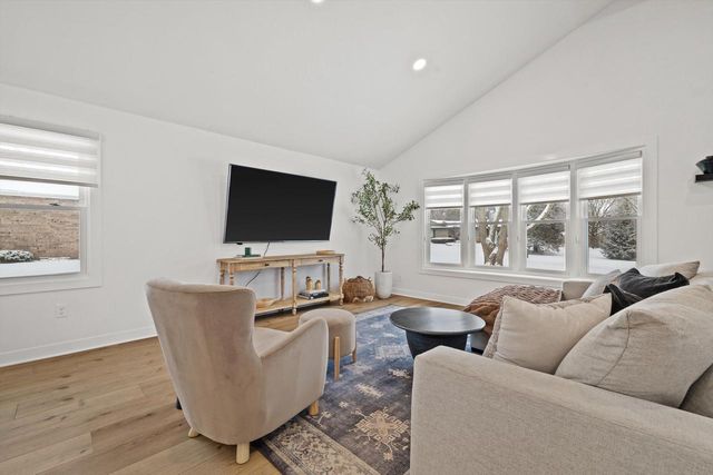 3315 98th PLACE, Pleasant Prairie, WI 53158