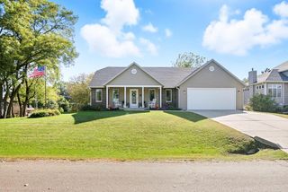 W8183 Bridle Path, Lake Mills, WI 53551