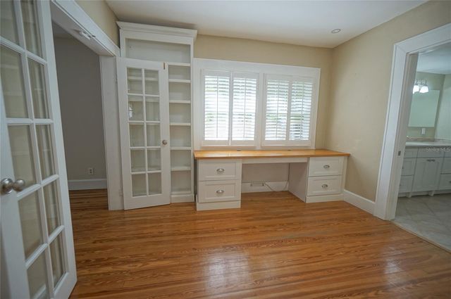 1430 1ST STREET N, St Petersburg, FL 33704