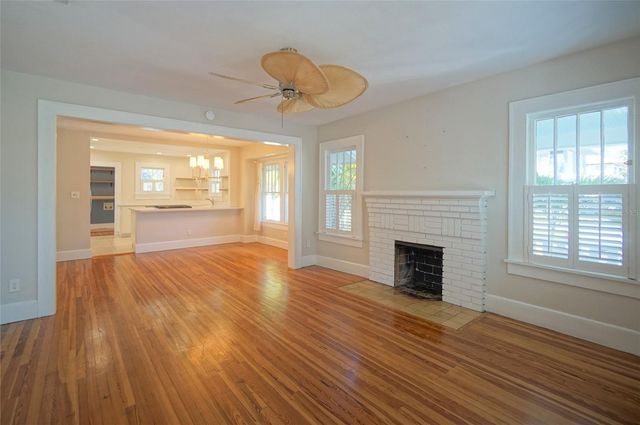 1430 1ST STREET N, St Petersburg, FL 33704