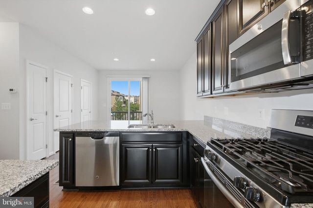 22322 FOUNDATION DR, Ashburn, VA 20148