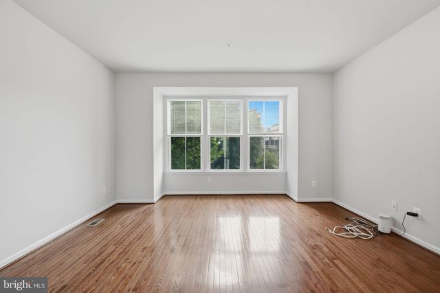 22322 FOUNDATION DR, Ashburn, VA 20148