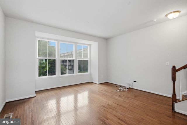 22322 FOUNDATION DR, Ashburn, VA 20148