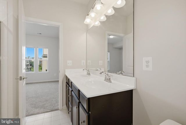 22322 FOUNDATION DR, Ashburn, VA 20148