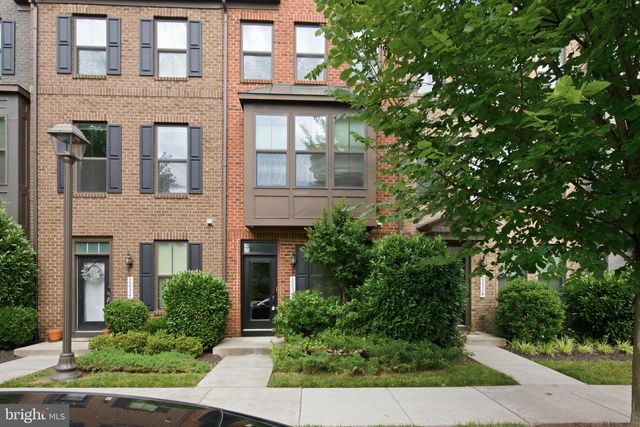 22322 FOUNDATION DR, Ashburn, VA 20148