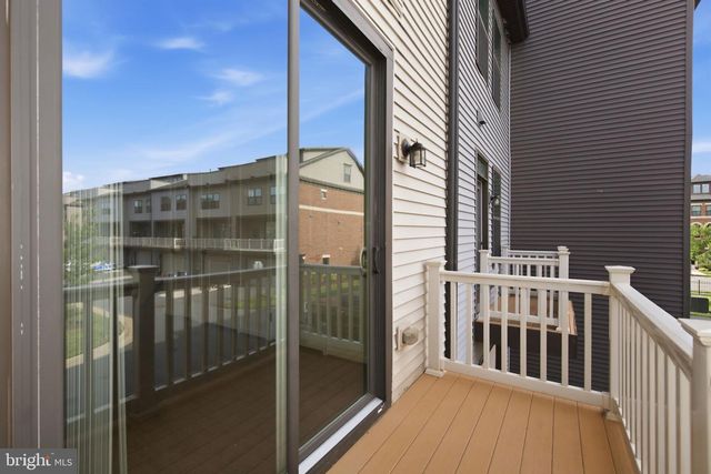 22322 FOUNDATION DR, Ashburn, VA 20148