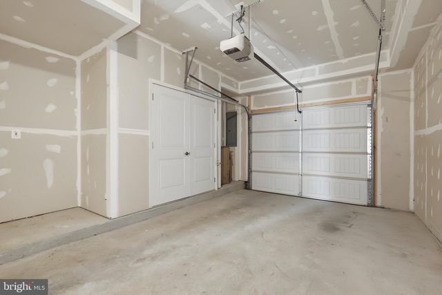 22322 FOUNDATION DR, Ashburn, VA 20148