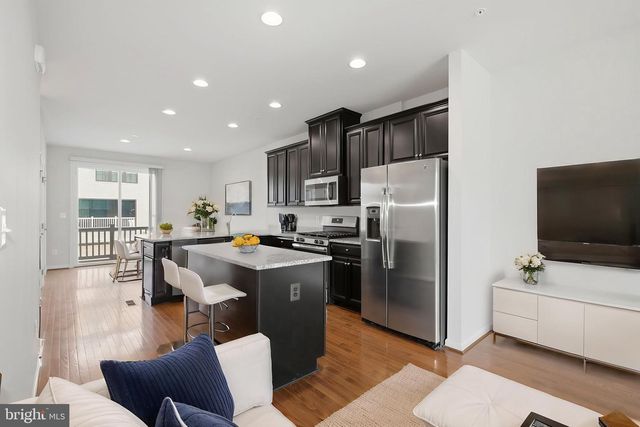 22322 FOUNDATION DR, Ashburn, VA 20148