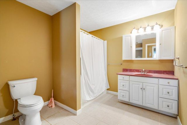 300 Carrington Green Rd, Salt Lick, KY 40371