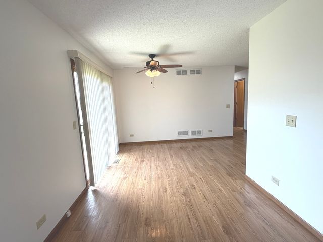 1109 Kane Street 1109, South Elgin, IL 60177