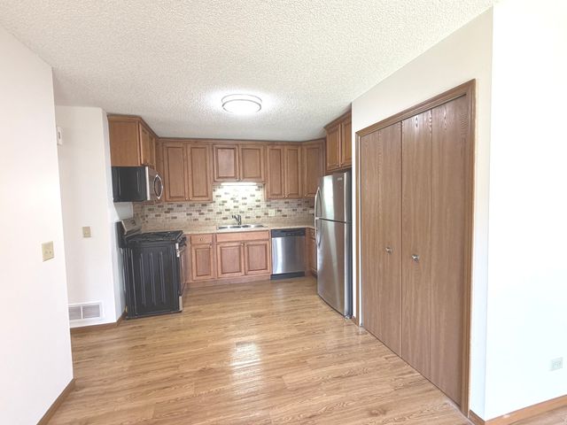 1109 Kane Street 1109, South Elgin, IL 60177