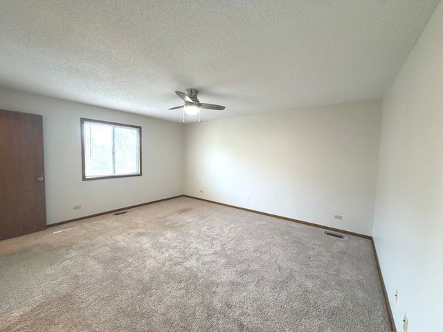 1109 Kane Street 1109, South Elgin, IL 60177