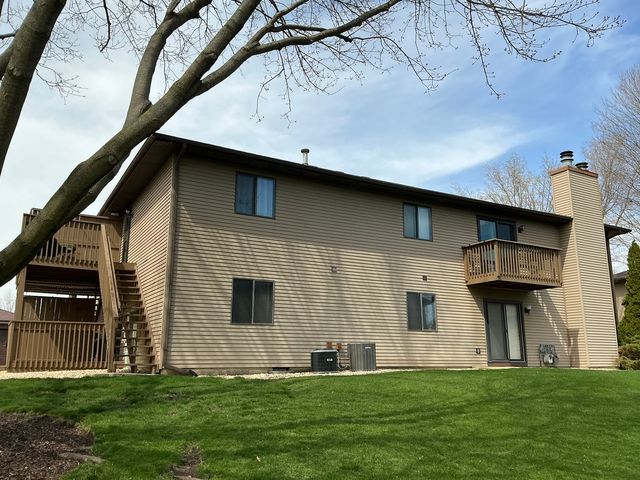 1109 Kane Street 1109, South Elgin, IL 60177