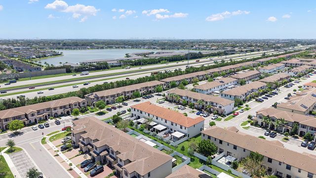 3253 W 106th Terrace 3253, Hialeah, FL 33018