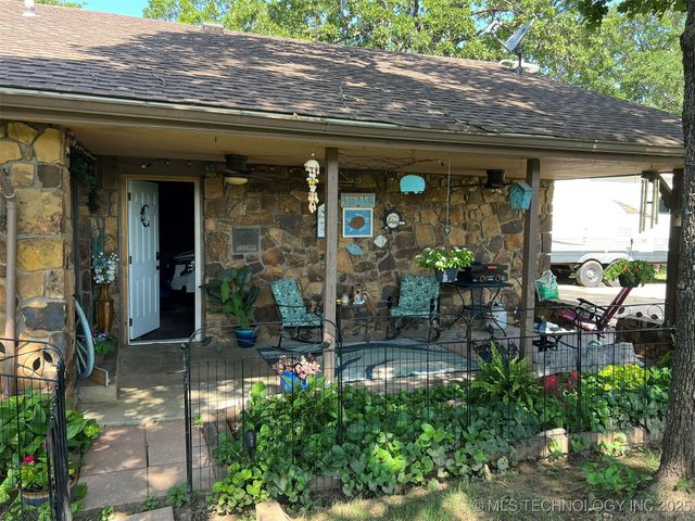 6031 Westwood Avenue, Oilton, OK 74052