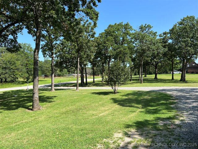 6031 Westwood Avenue, Oilton, OK 74052