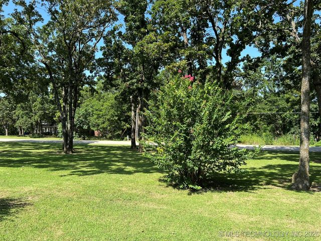 6031 Westwood Avenue, Oilton, OK 74052