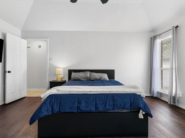 2600 S Meadow Drive, Fort Worth, TX 76133