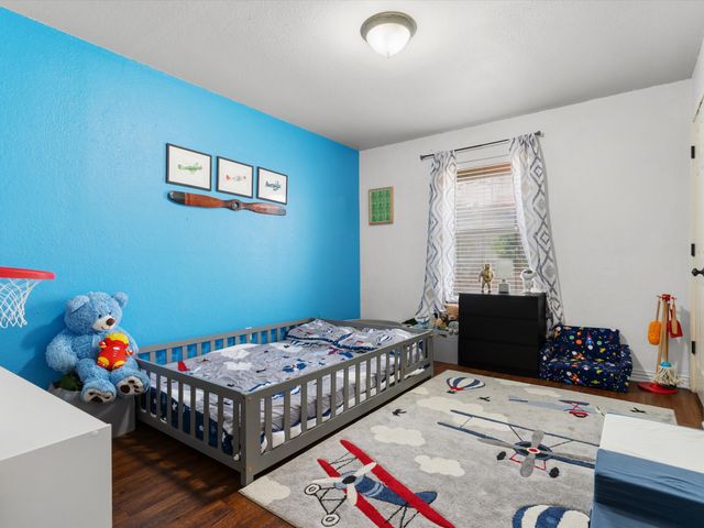 2600 S Meadow Drive, Fort Worth, TX 76133