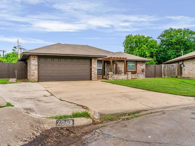 2600 S Meadow Drive, Fort Worth, TX 76133